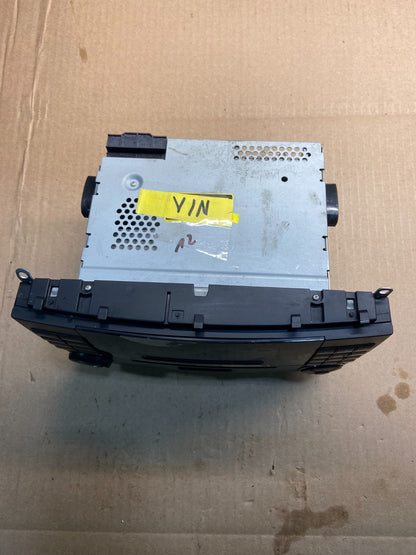 2005-2009 Mercedes CLK320 CLK350 W209 Command CD Player Unit Radio Navi Y7569 DG4