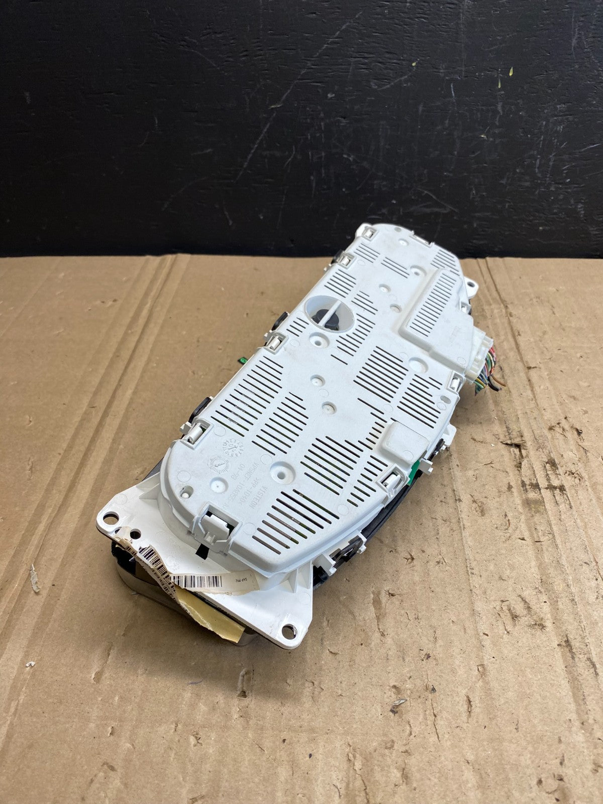 2006-2007 Nissan Pathfinder Xterra Cluster Speedometer Instrument OEM AB8974 DG5