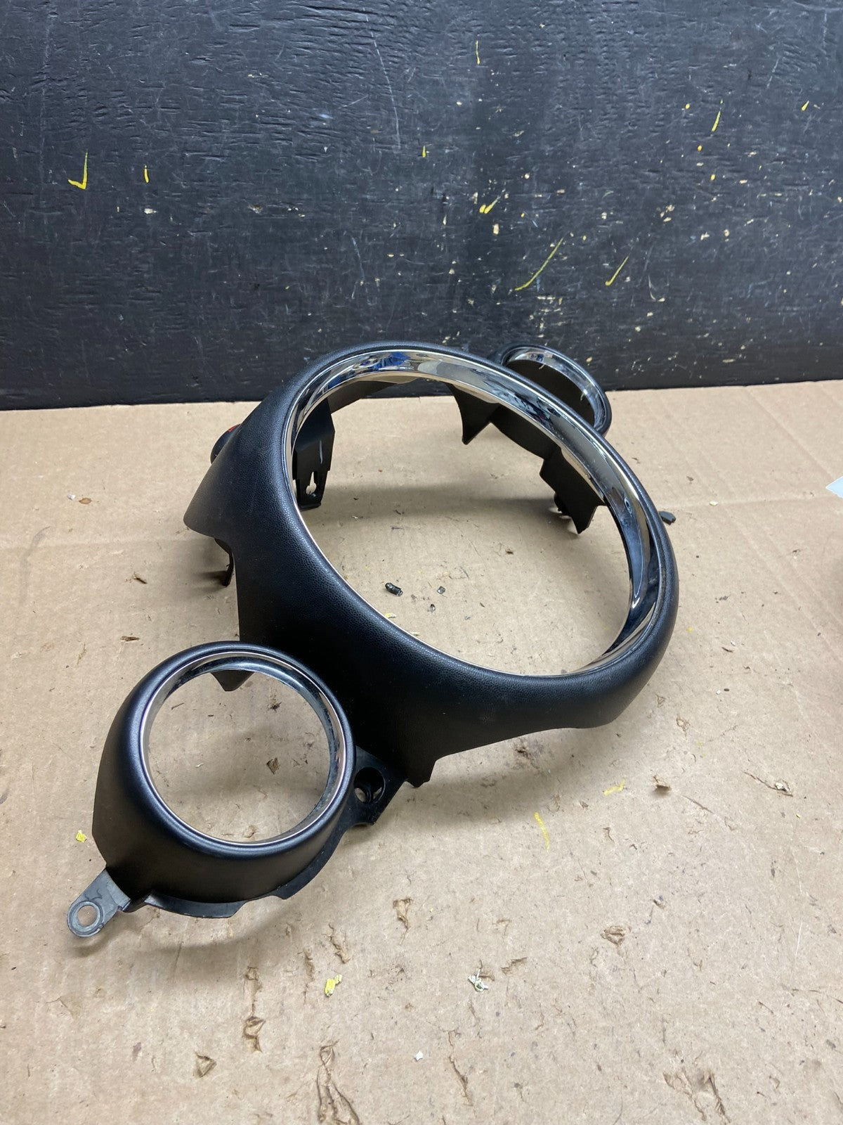 2007 to 2013 Mini Cooper Speedometer Cluster Gauge Bezel Trim Oem u4651 DG1