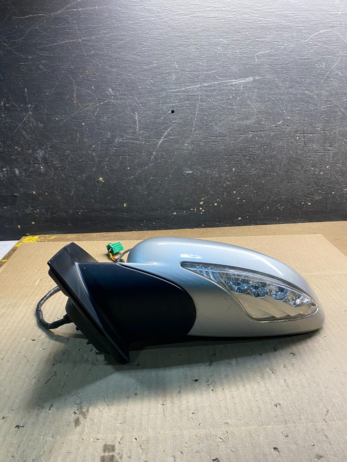 2008-2012 Buick Enclave Left Driver Heat Door Turn Sg Mirror OEM Z5234 MS3
