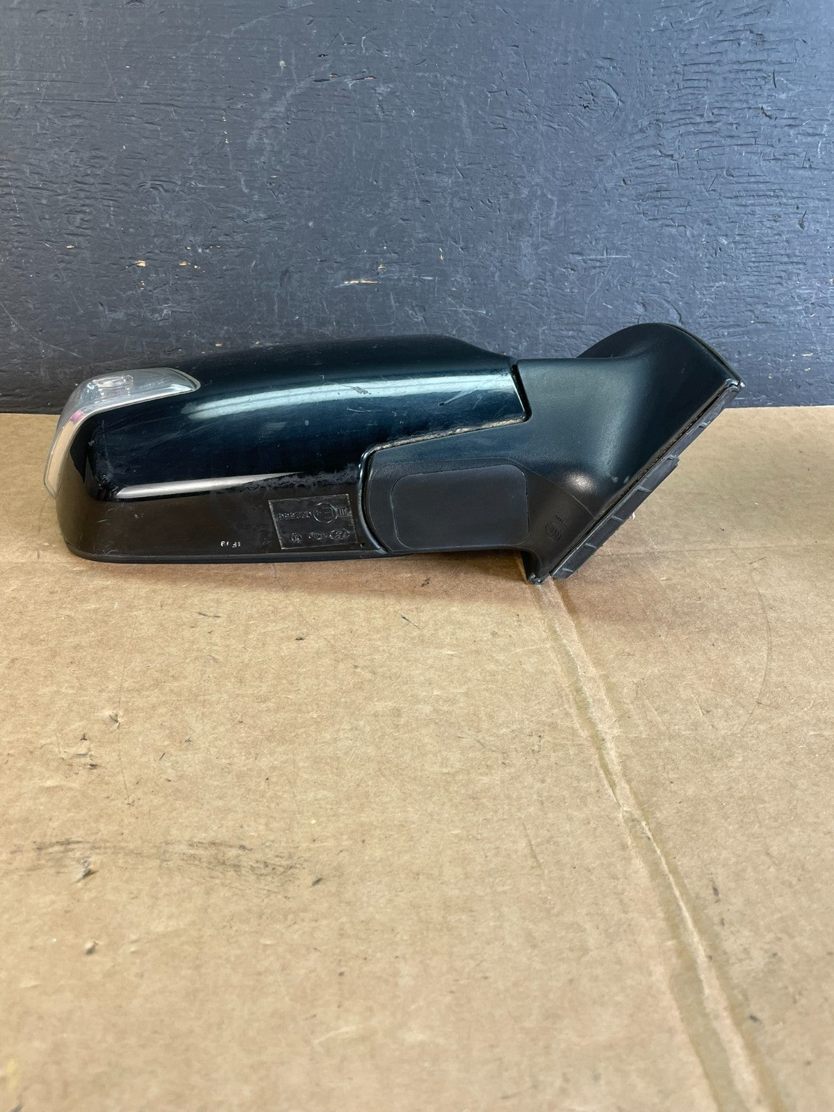 2011 to 2014 Kia Sedona Right Passenger RH Side Door Mirror AE0928 DW3