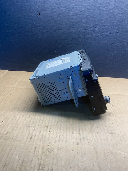 2016 to 2018 Kia Sorento AM/FM CD Radio Screen Display Oem AB7470 DG2