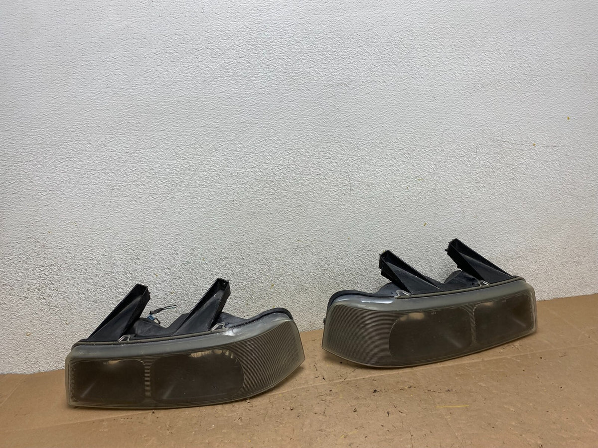 2003 to 2017 Chevrolet Express 1500 Left+Right Set Halogen Headlights M4183 DG0