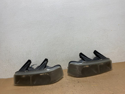 2003 to 2017 Chevrolet Express 1500 Left+Right Set Halogen Headlights M4183 DG0