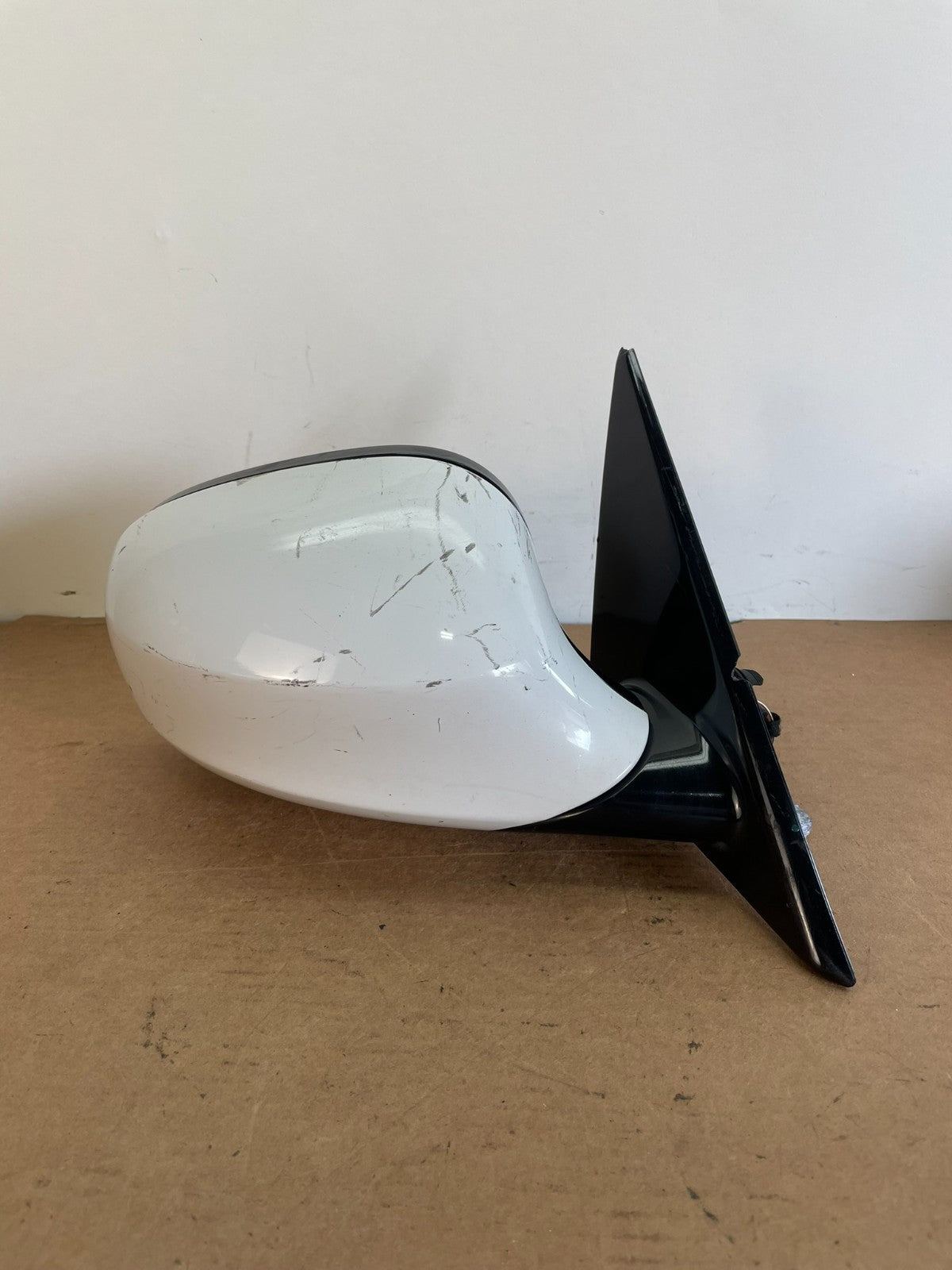 2009 to 2011 BMW 328i 335i Right Passenger Side View Door Mirror AG0679 DW0