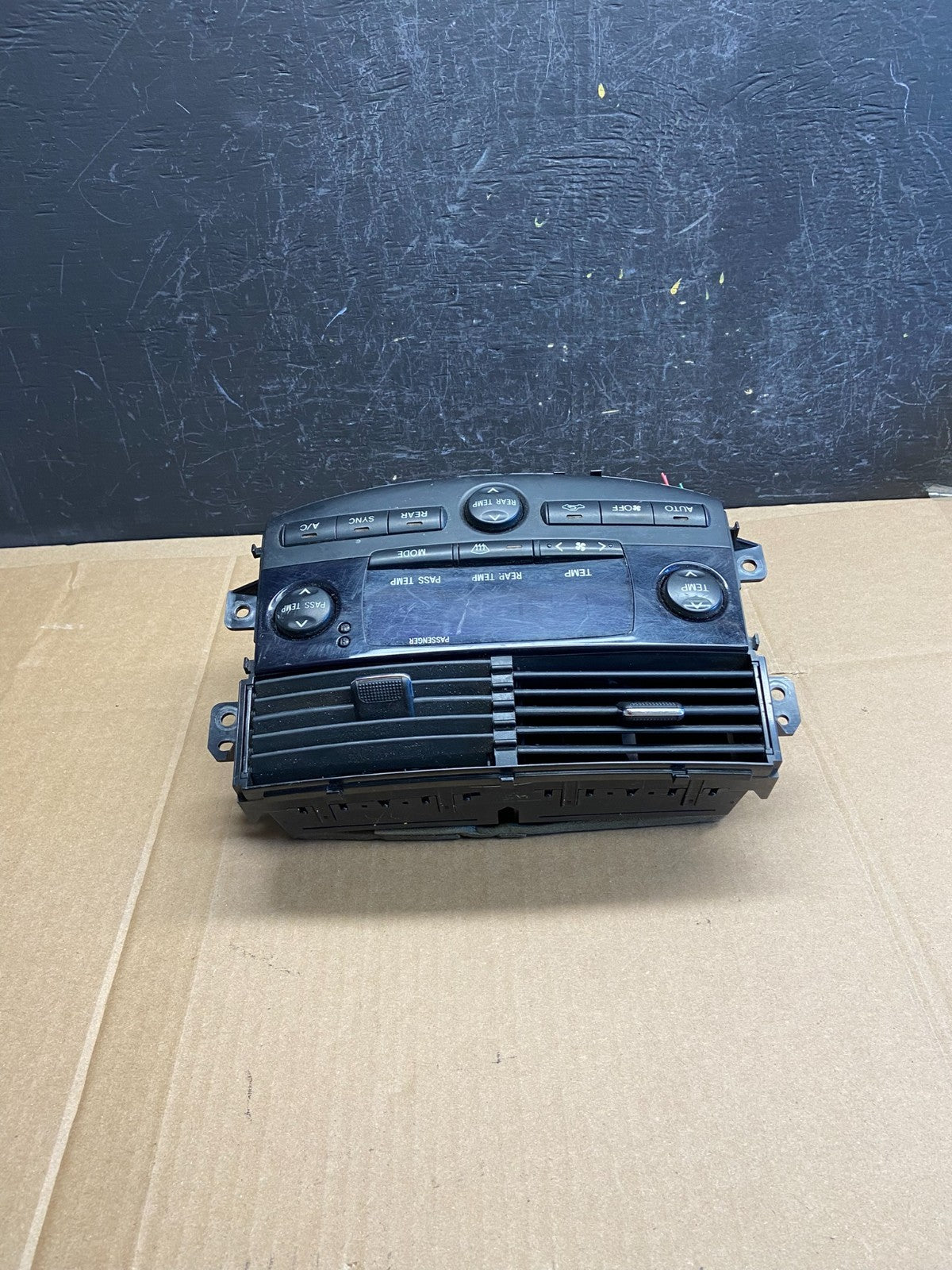 2004-2005 Toyota Sienna AC Climate Heater Temperature Control Air Vent AD2044 DG3