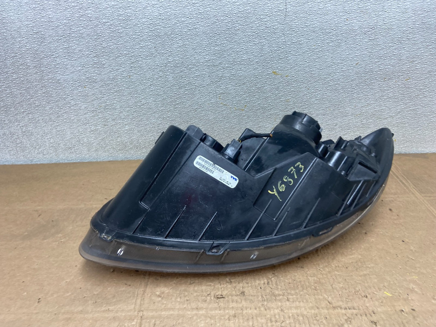 2007 2008 2009 Hyundai Santa Fe Right Passenger Halogen Headlight TYC Y6873 DW7