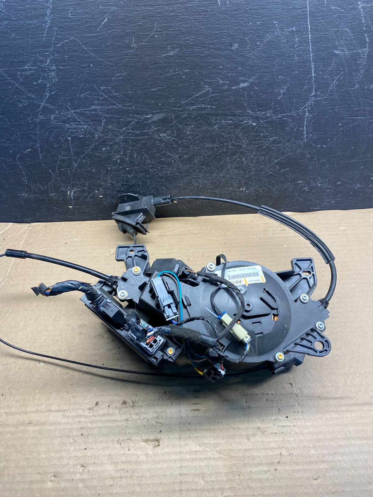 2007-2014 Kia Sedona Right Electric Power Sliding Door Motor Regulator AE0086 DG4