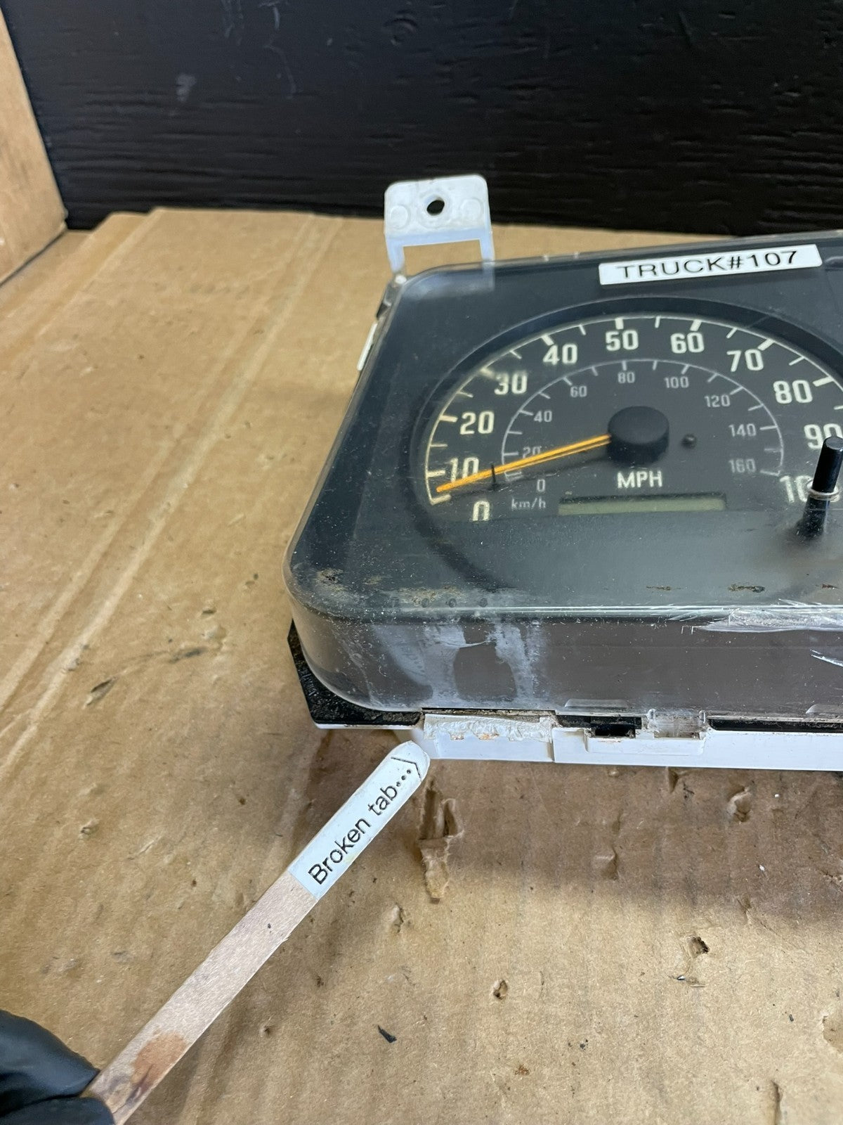 2005 to 2007 Isuzu NPR W4500 W5500 Cluster Speedometer AB75333