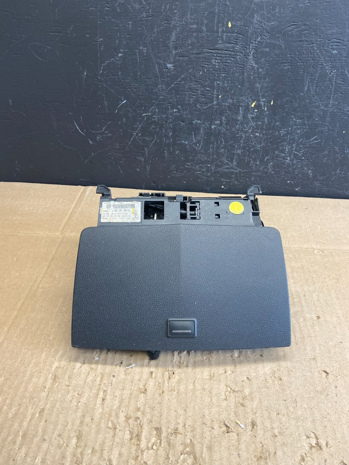 2008-2011 Mercedes W204 C300 Navigation Display Screen Monitor w/Cover AB97190