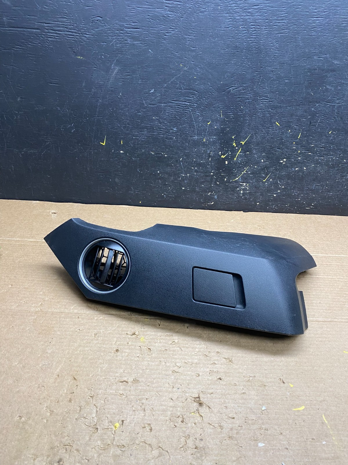 2009-2015 Honda Pilot Right Passenger Dash Vent Center Panel Bezel OEM w1639 DG0