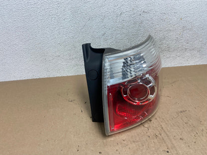 2007 to 2012 GMC Acadia Halogen Tail Light Right Passenger RH Side AE6093 LK2