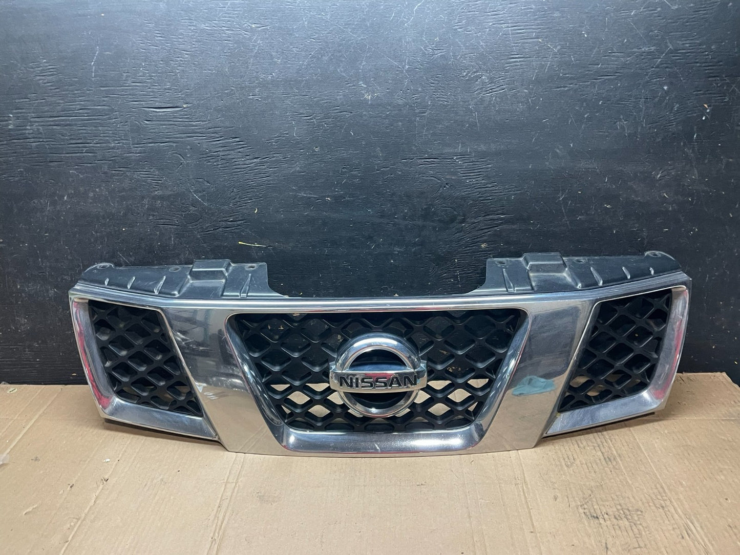 2005 2006 2007 Nissan Pathfinder Chrome Front Upper Grill Grille T3864 DG0