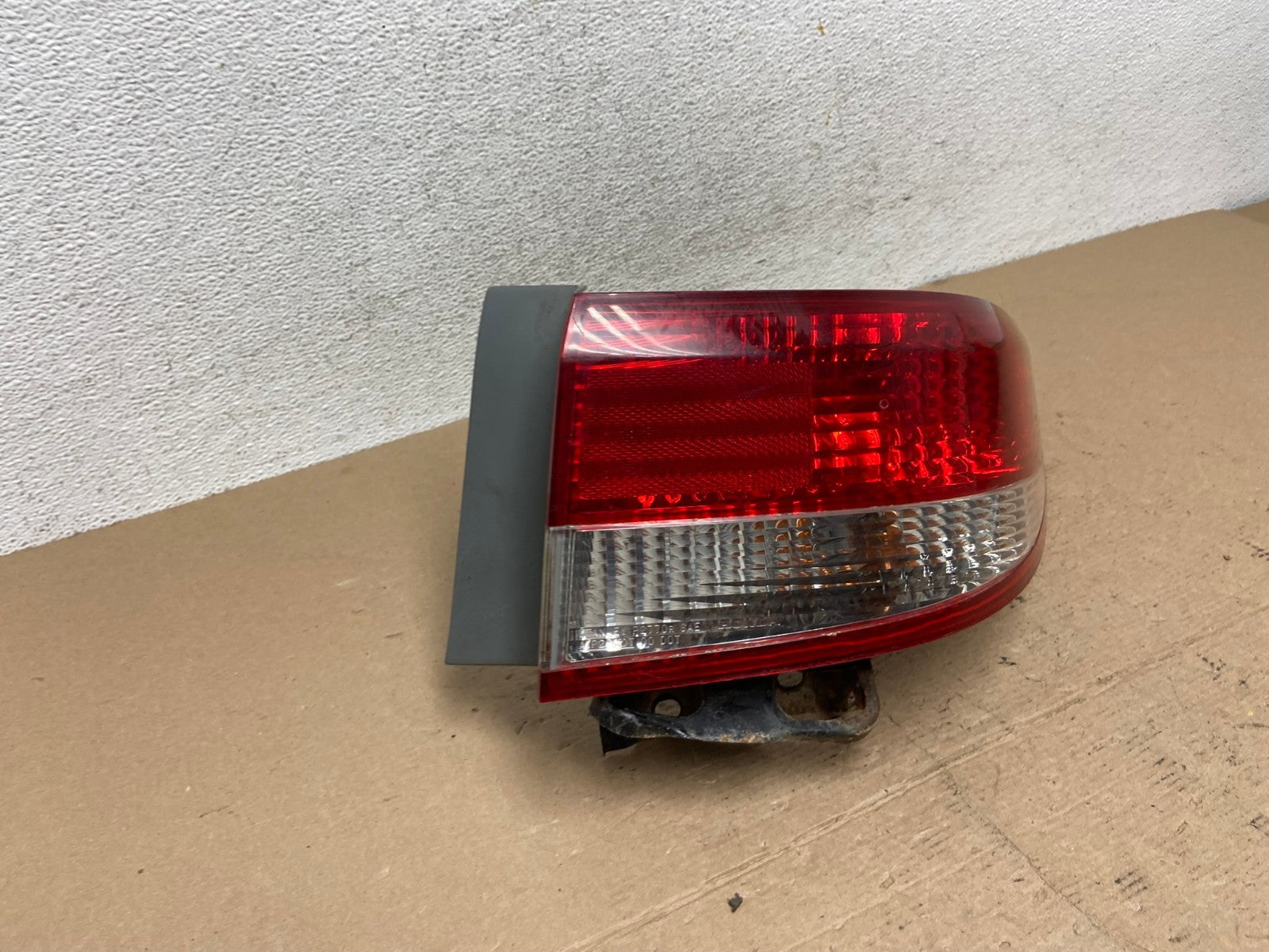 2003 to 2004 Honda Accord Sedan Right Passenger Rh Side Tail light AF4733 LK2