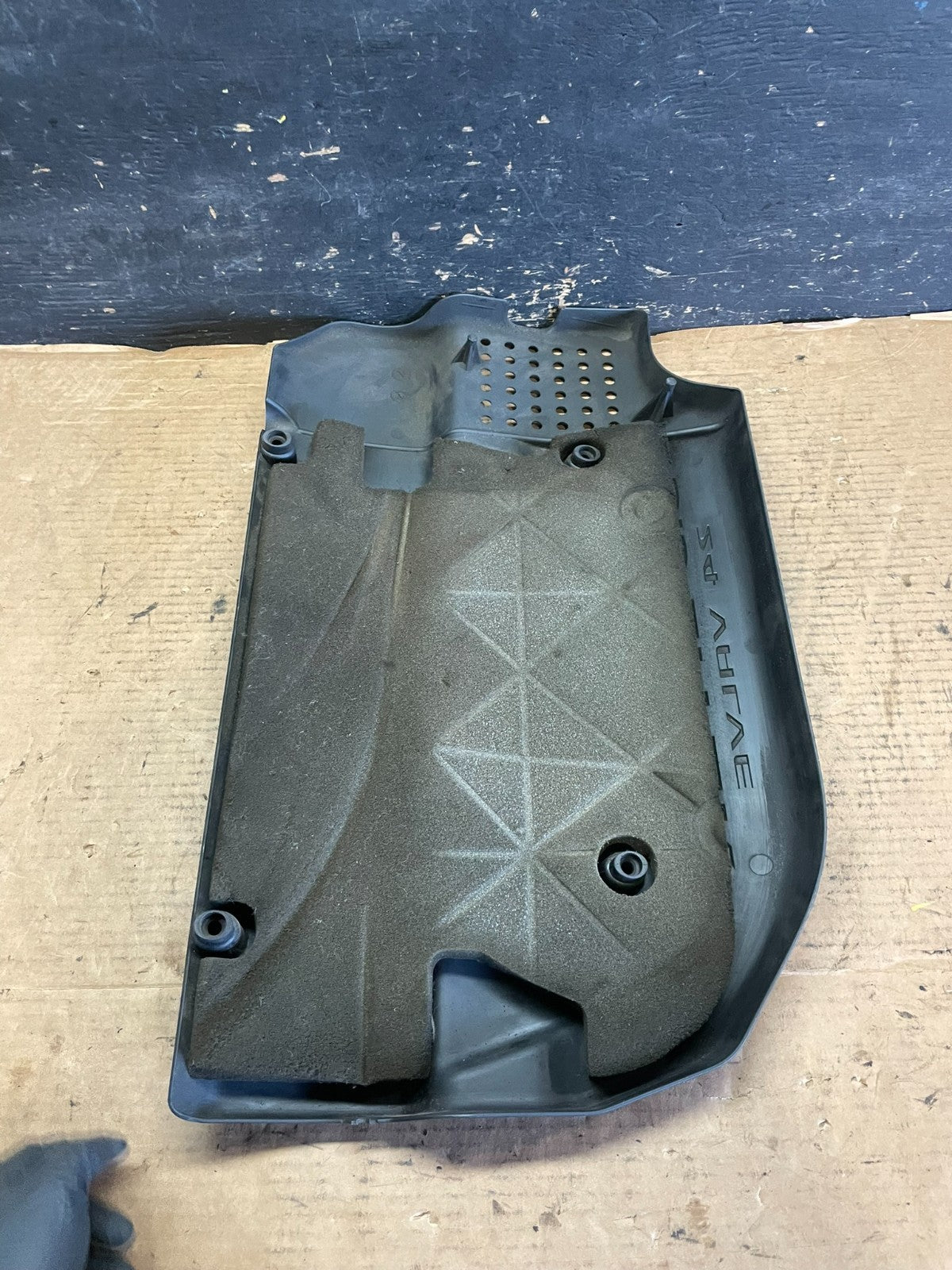 2004 2005 2006 Chrysler Pacifica 3.5L Engine Cover Motor OEM s1142 DG6