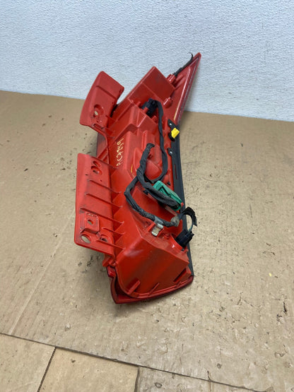 2010 to 2016 Cadillac Srx Left Driver Lh Side Tail Light AC7289 LK5