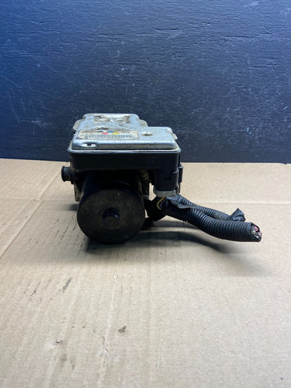 2004-07 Chevrolet Express ABS Pump Control 13567136 Module AD1784 DG3