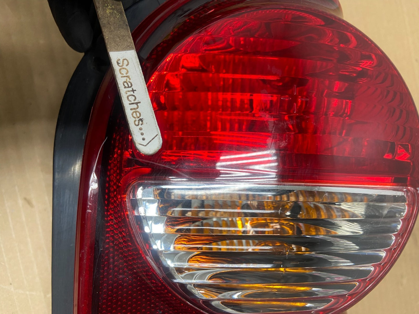 2005 2006 2007 Jeep Liberty Right Passenger Rh Side Tail Light AG8855 DW3
