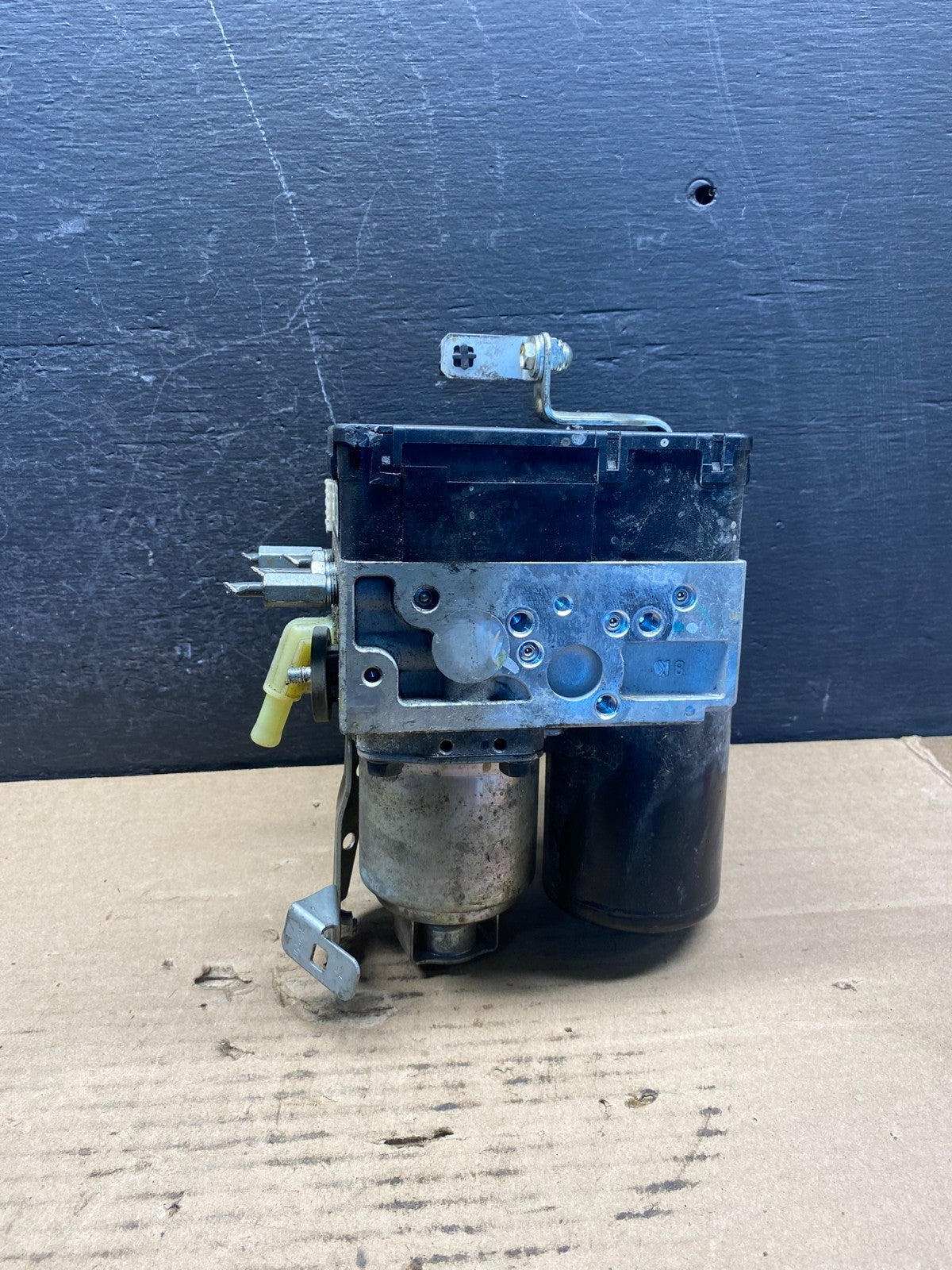 2004 - 2009 Toyota Prius ABS Brake Pump Anti Lock Module AE2118 DW2