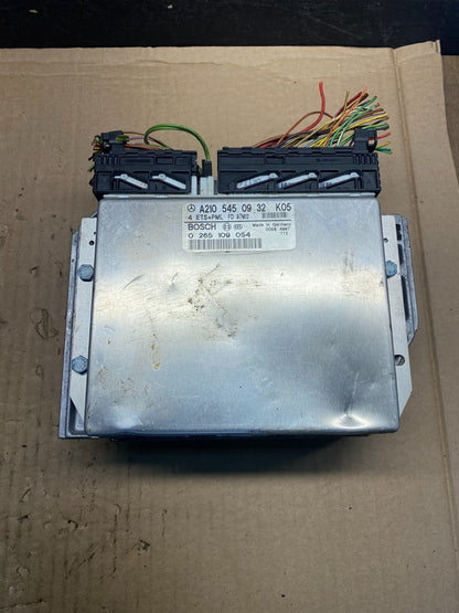 1998 2000 Mercedes Benz ML320 Engine Computer Ecu Ecm AE8005 DW1