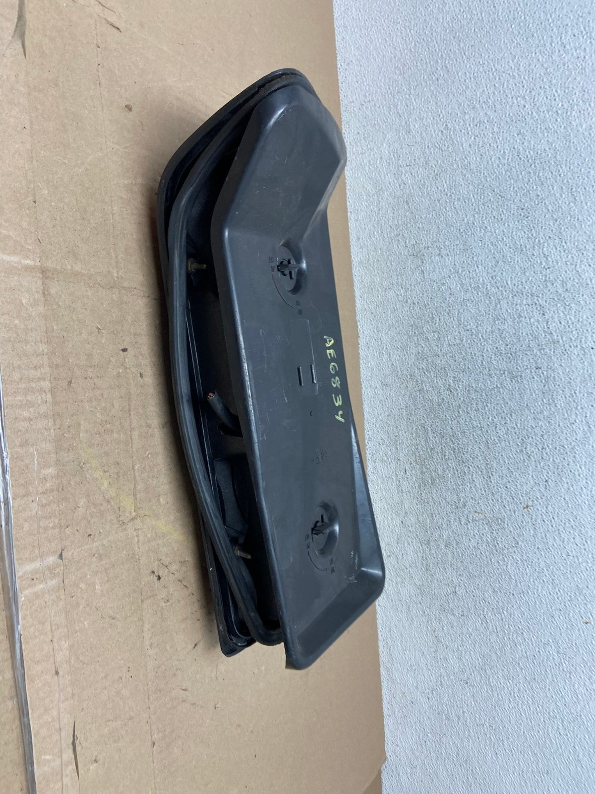 1986 to 1991 Mercedes-Benz W126 Right Passenger Side Tail Light AE6834 LK7