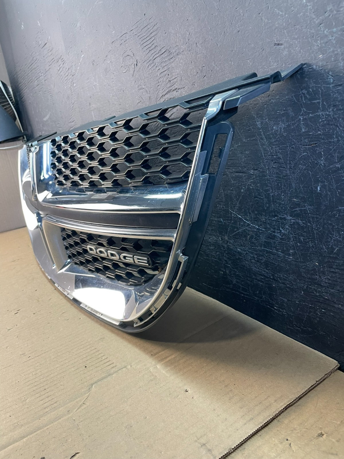 2011 to 2020 Dodge Grand Caravan Front Upper Grill Grille AD5732 DG1