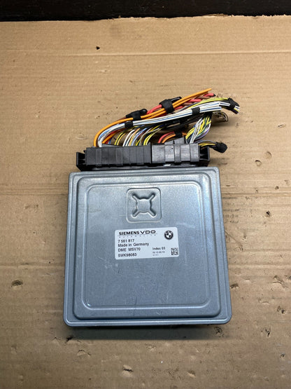2006 - 2007 BMW 325i 525i ECU ECM Engine Control Module Computer AD9457 DG0