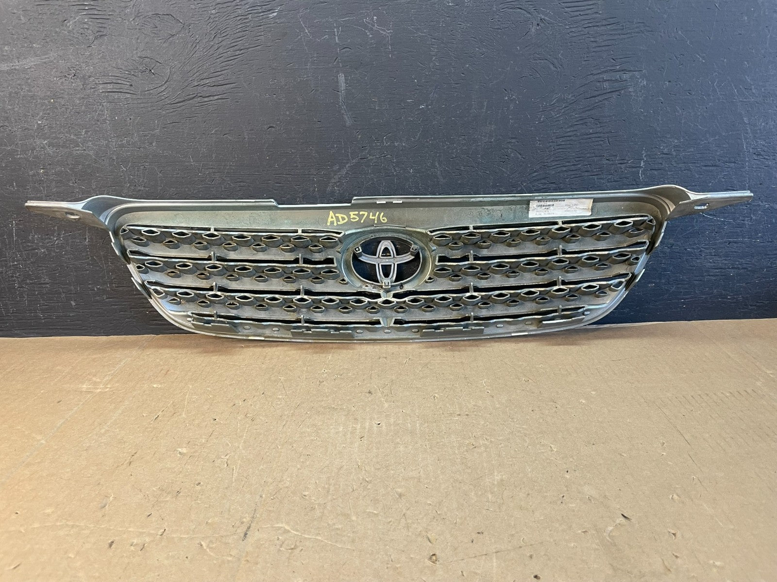 2005 to 2008 Toyota Corolla Front Upper Grill Grille Aftermarket AD5746 DG3