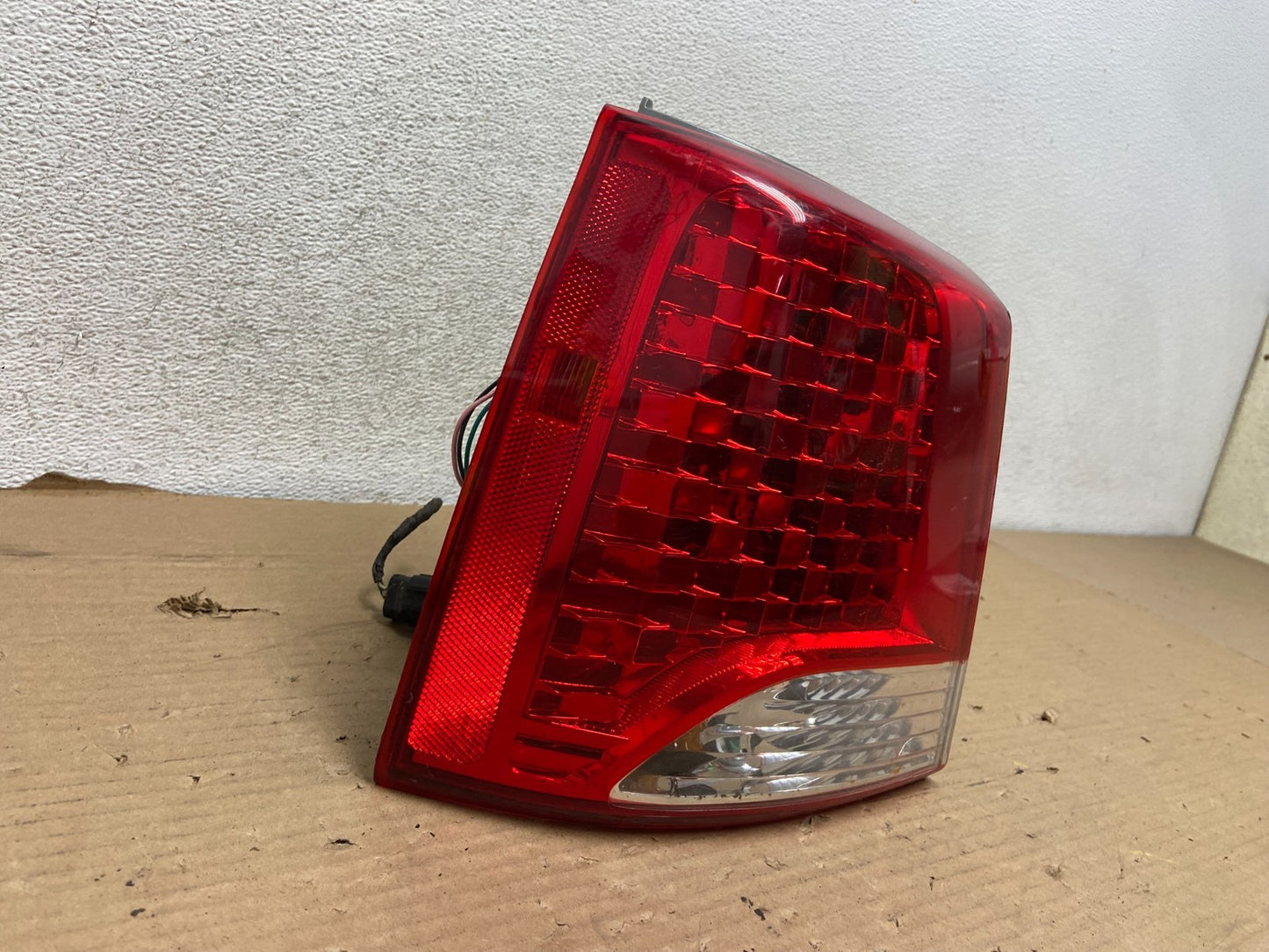 2010 2011 2012 Kia Sorento Left Driver LH Side Tail Light AG8196 LK1