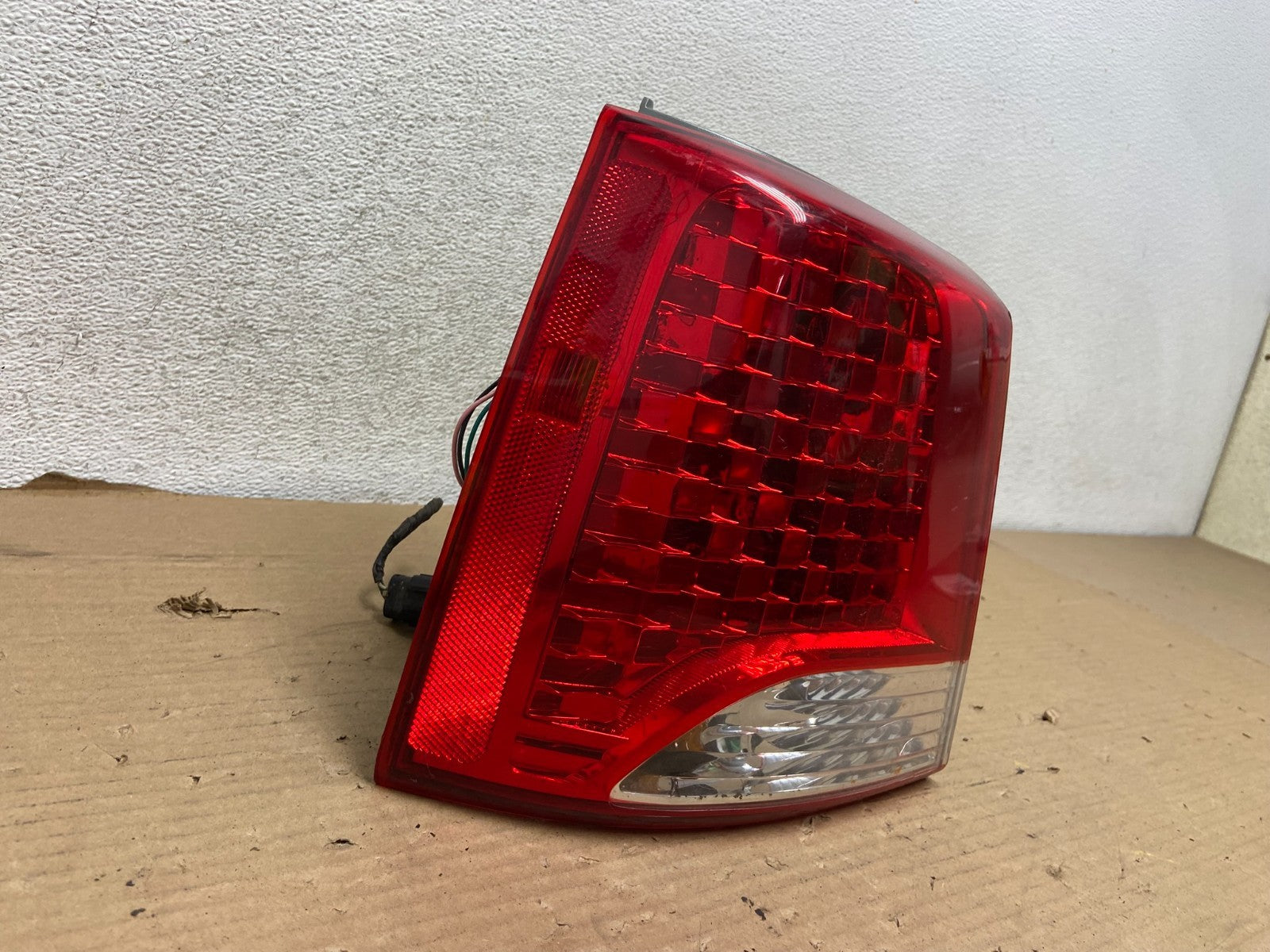 2010 2011 2012 Kia Sorento Left Driver LH Side Tail Light AG8196 LK1