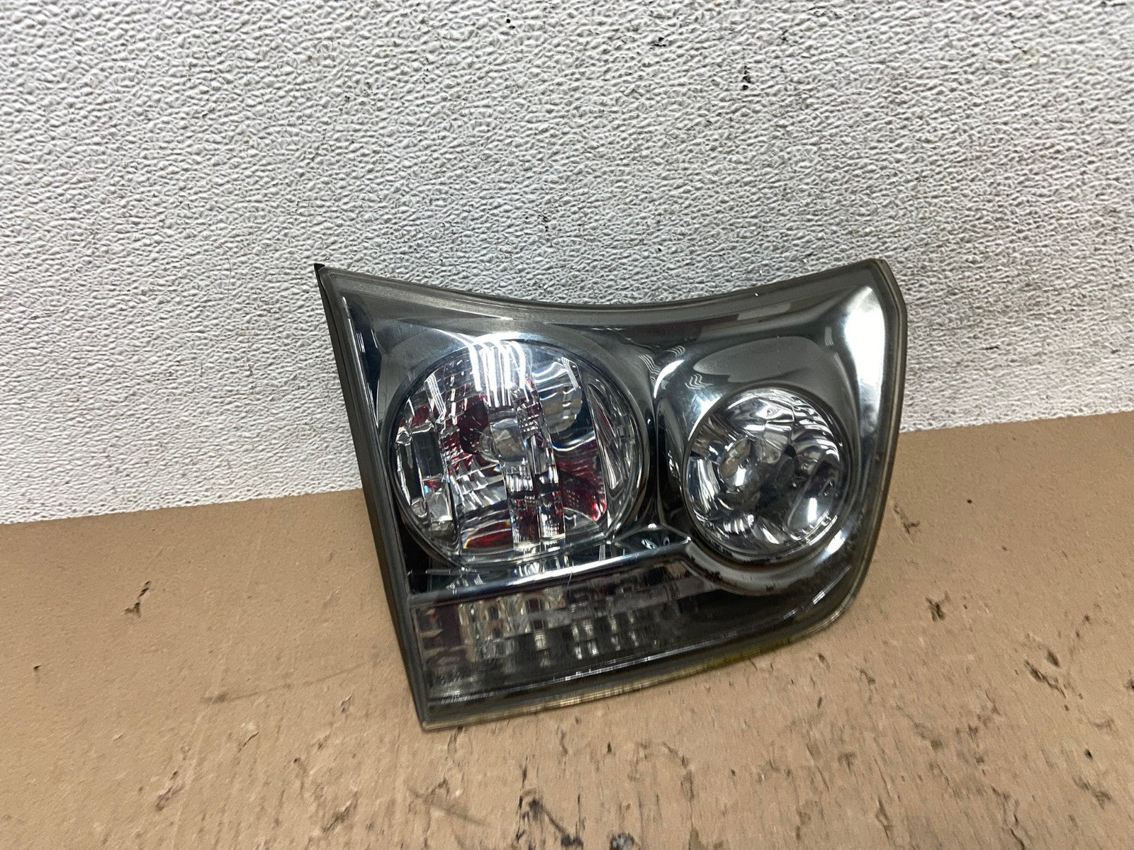2004 to 2009 Lexus Rx350 RX330 Left Driver Inner Tail Light AE8891 LK0