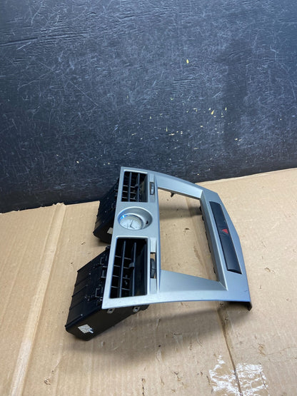 2007 2010 Chrysler Sebring Center Dash Radio Clock Bezel Trim Panel Oe AH5632 DG1