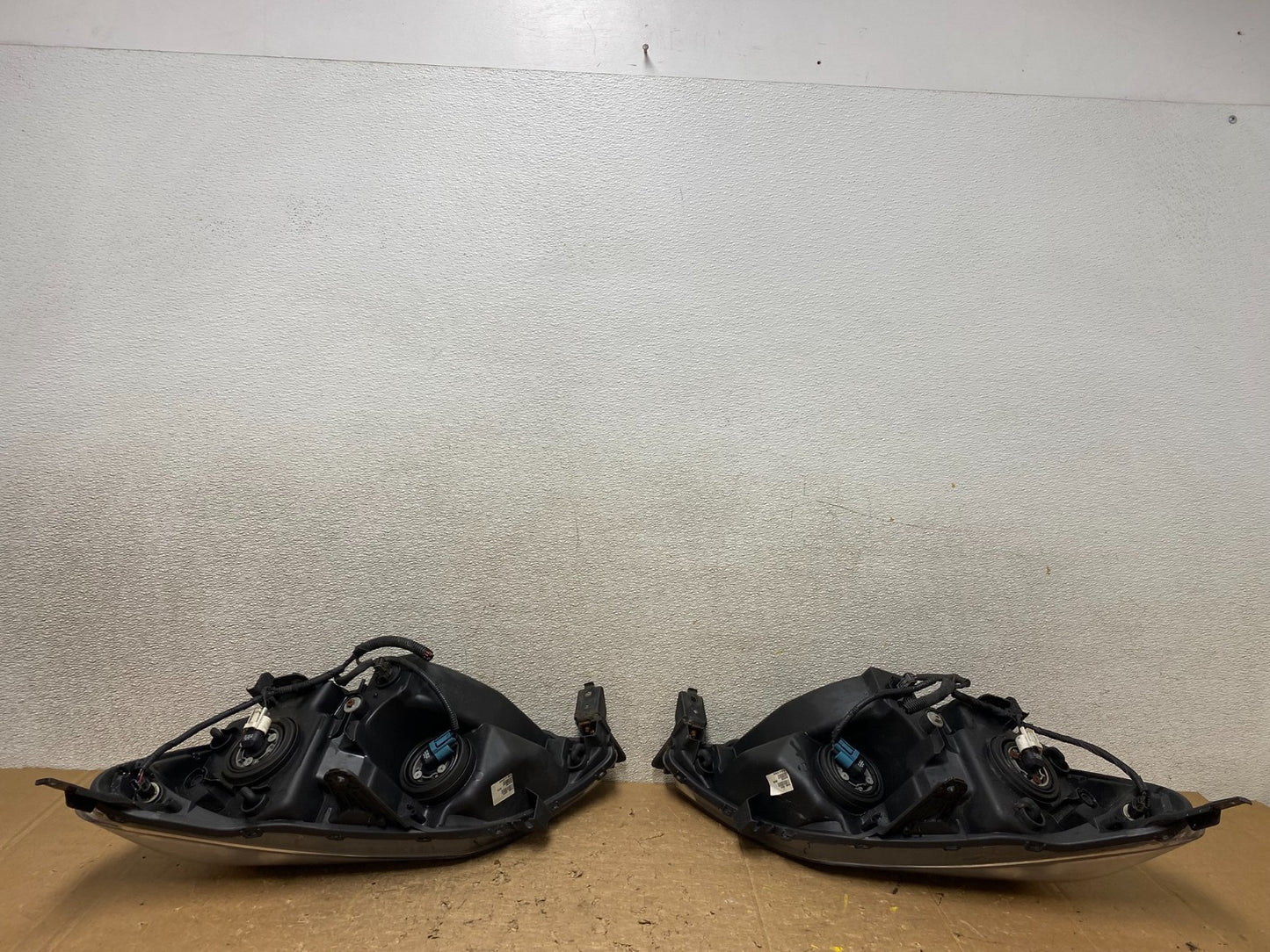 2005 2006 2007 Honda Odyssey Left+Right Set Halogen Headlights V8206 DW10