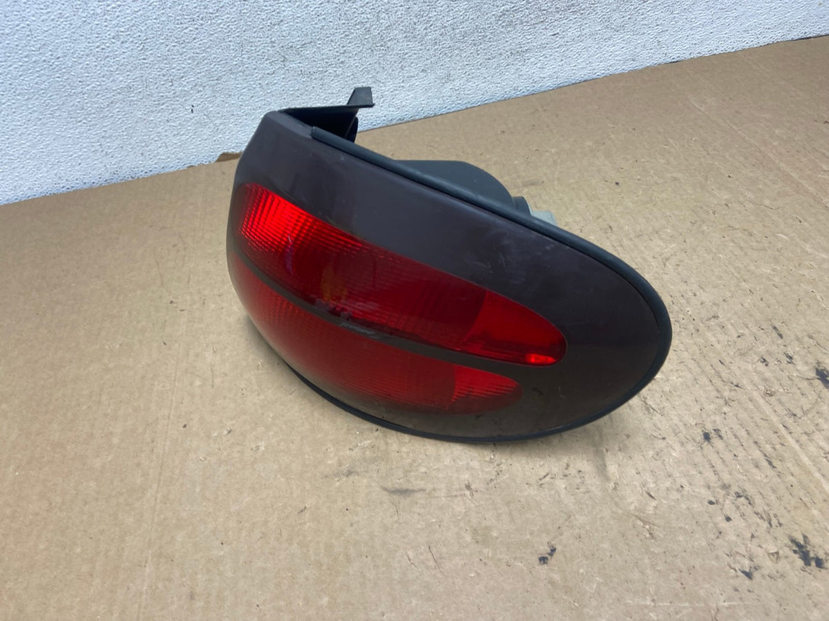 1998 - 1999 Ford Taurus Wagon Right Passenger RH Side Tail Light AG2326 LK1