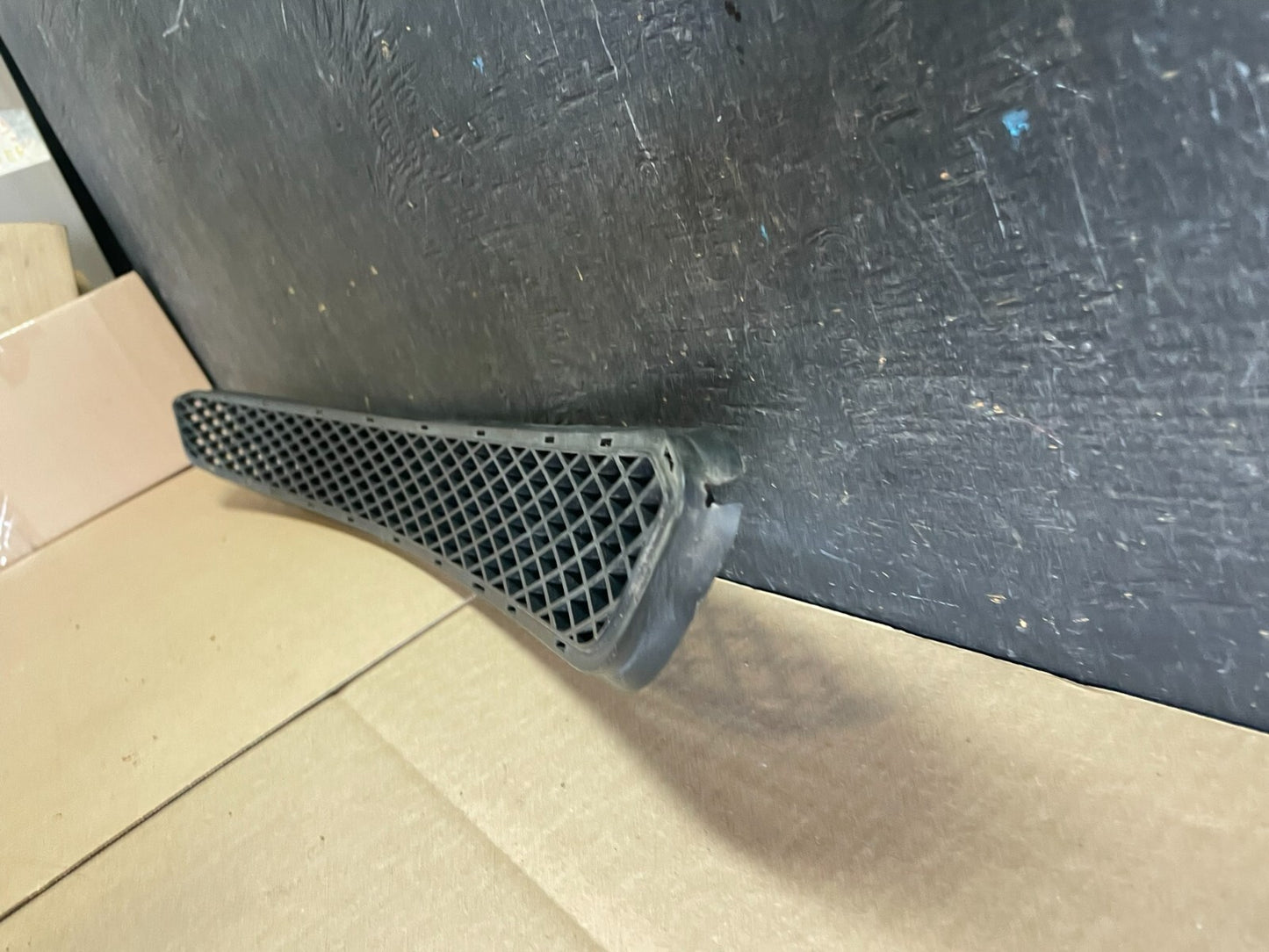 2007 2008 2009 Suzuki XL-7 Front Lower Grill Grille Chrome M6314 DG4