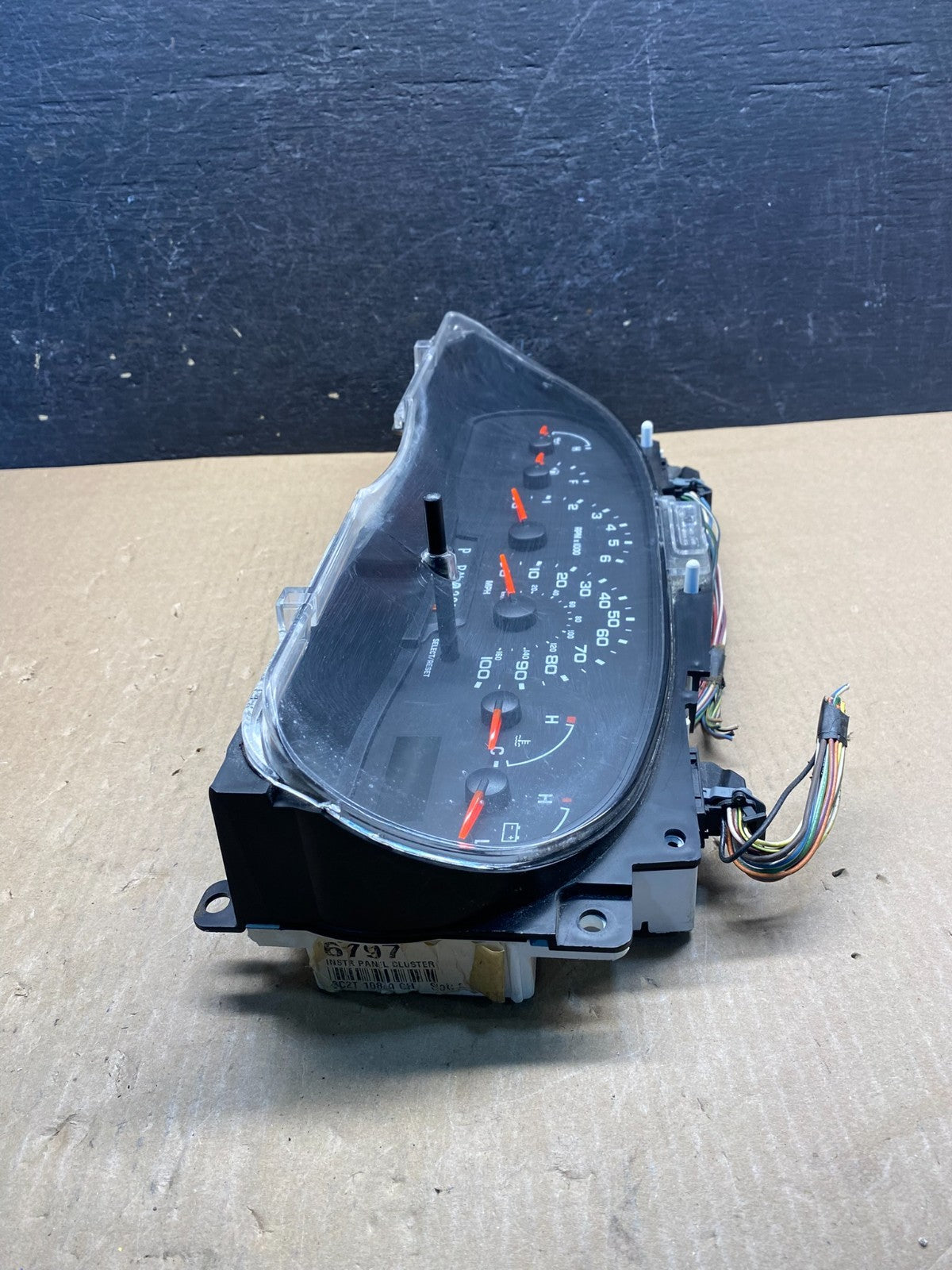 2006 Ford E350 Gauge Speedometer Cluster AG1854 DG2