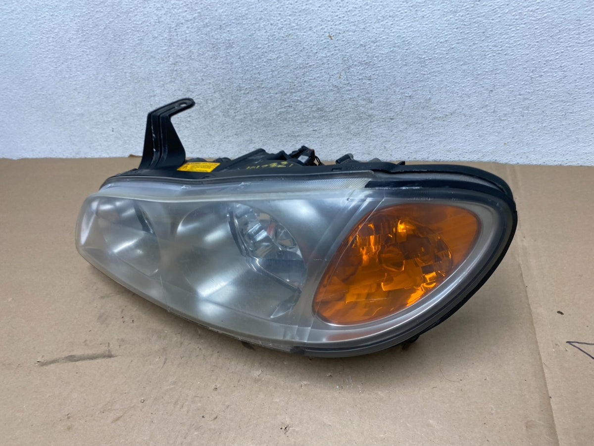 2002 to 2004 Infiniti I35 Left Driver LH Side Headlight Xenon AG3360 DW1