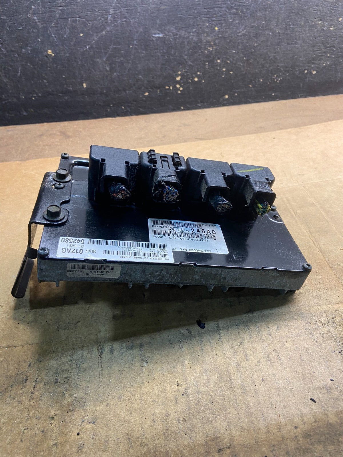 2008 2010 Dodge Magnum Charger Chrysler 300 Engine Control ECU ECM Y4481 DG0