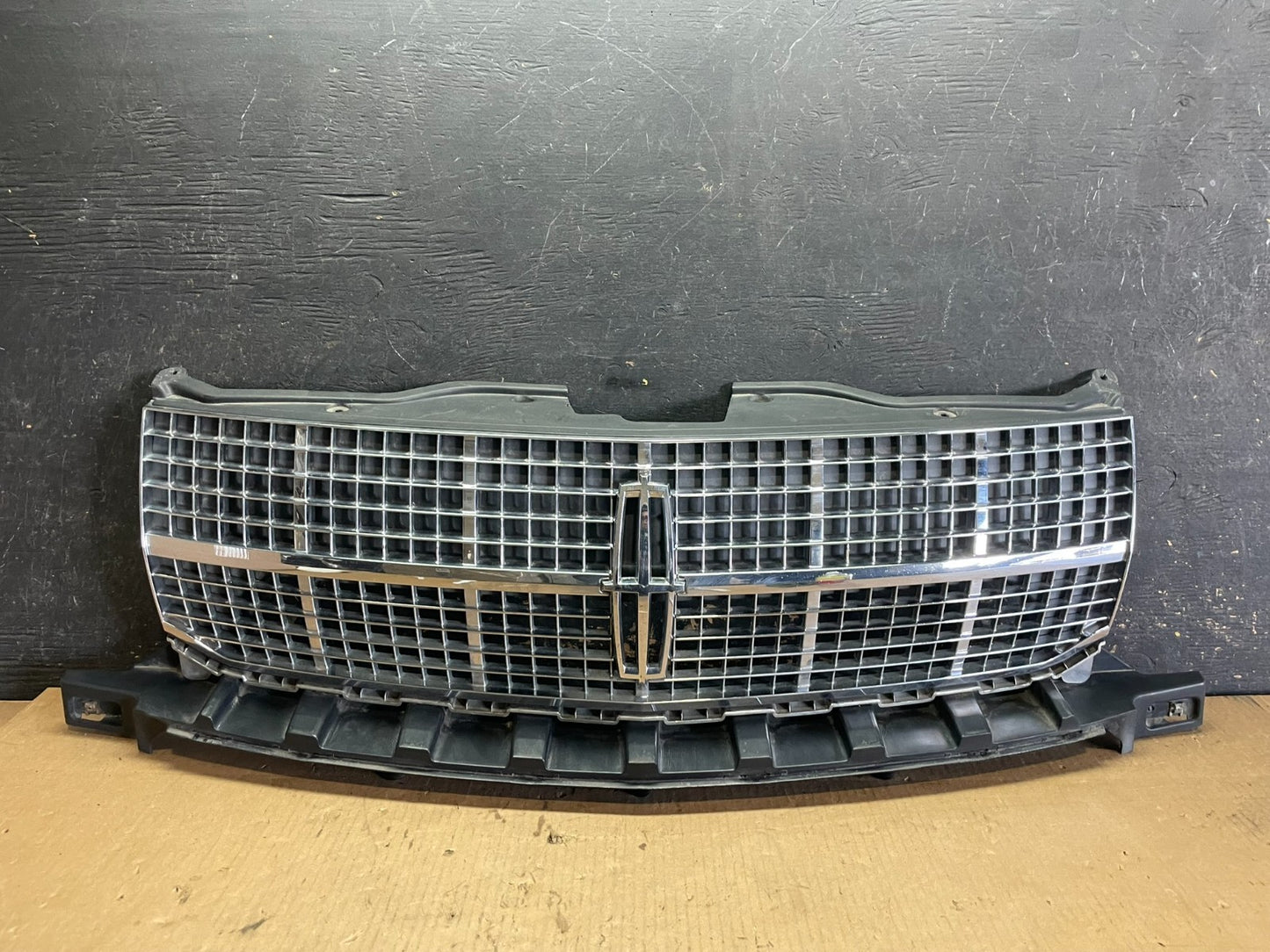 2007 to 2010 Lincoln Mkx Front Upper Grill Grille OEM aa2392 DG0