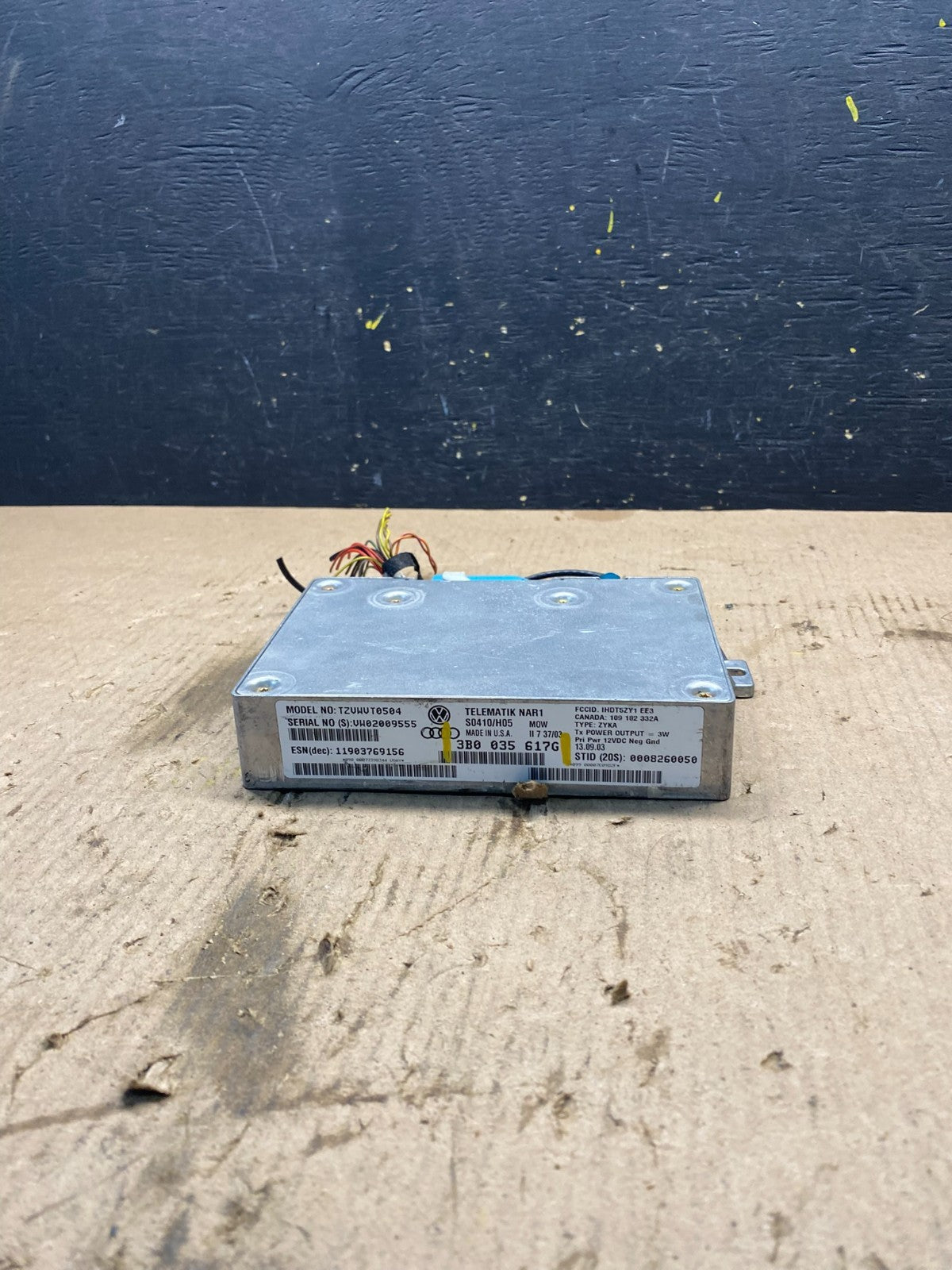 2004 2005 Audi Volkswagen Control Module Computer Telematics OEM Q9223 DG1
