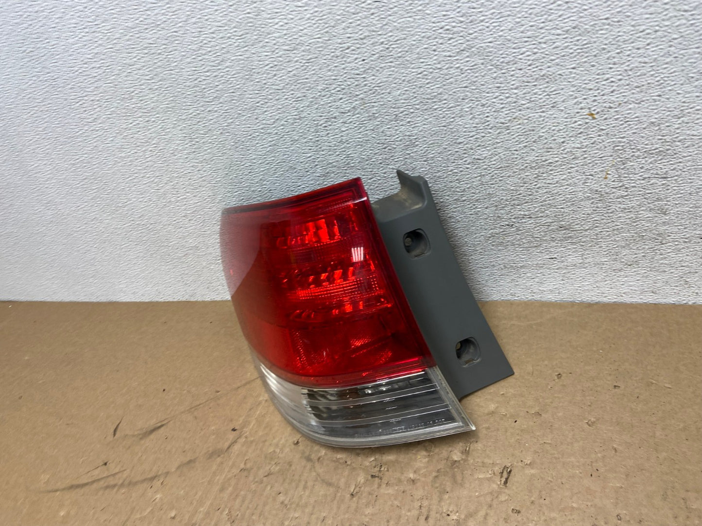 2008 2009 2010 Honda Odyssey Left Driver LH Side Tail Light AG1067 LK1