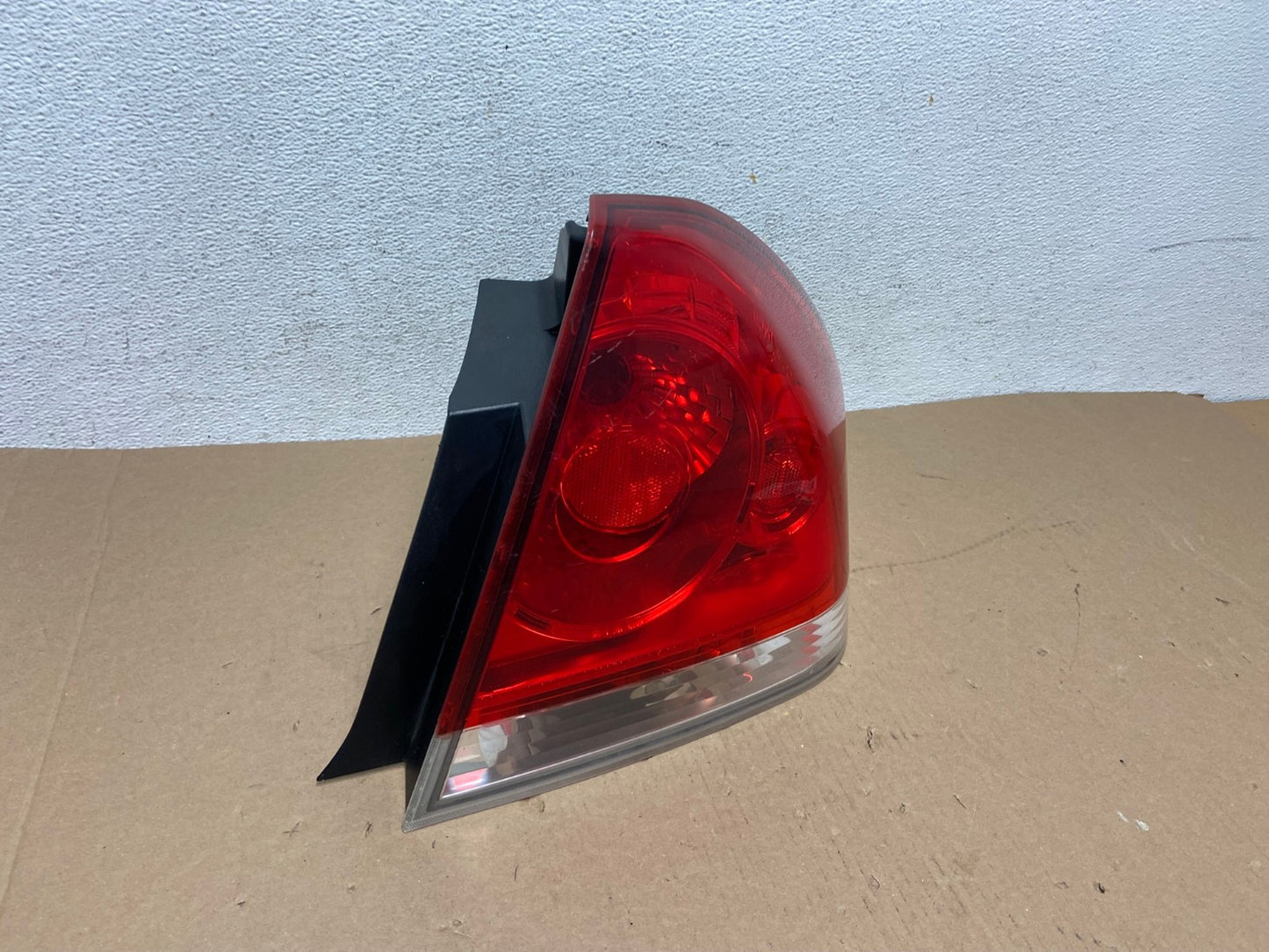 2006 - 2012 Chevrolet Impala Tail Light Right Passenger RH Side AD6442 LK2