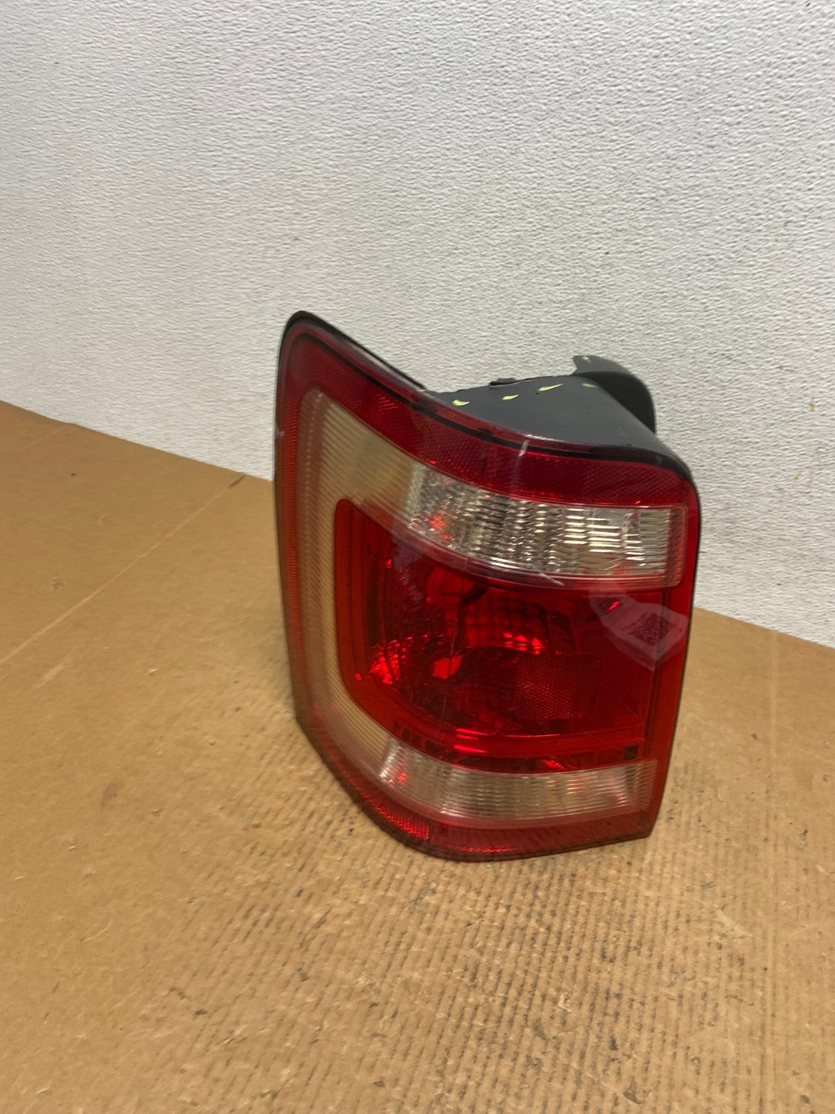 2008 to 2012 Ford Escape Left Driver LH Side Tail Light AE1194 LK0