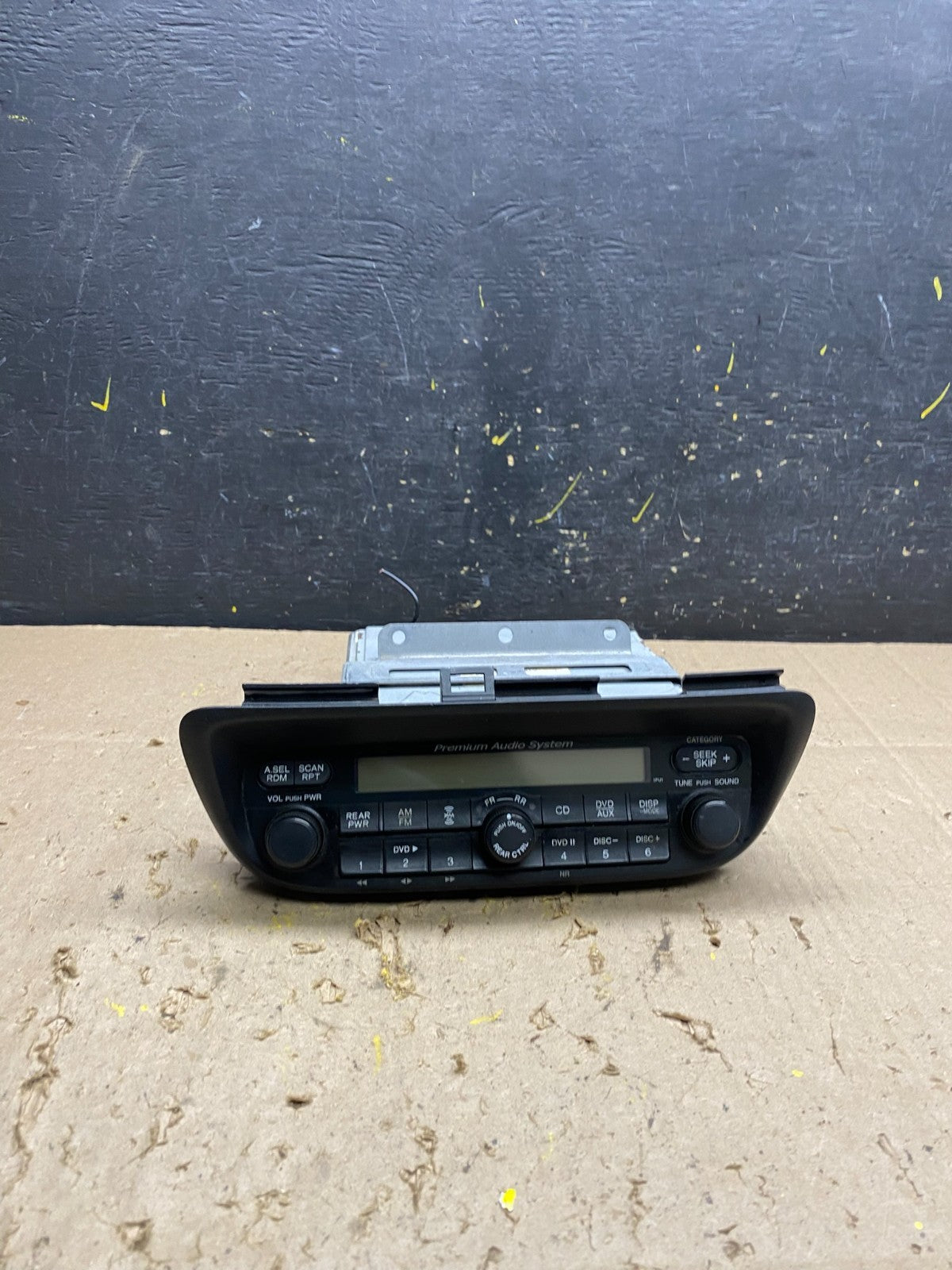2005 to 2010 Honda Odyssey Am Fm Cd Player Radio Receiver u5436 DG0