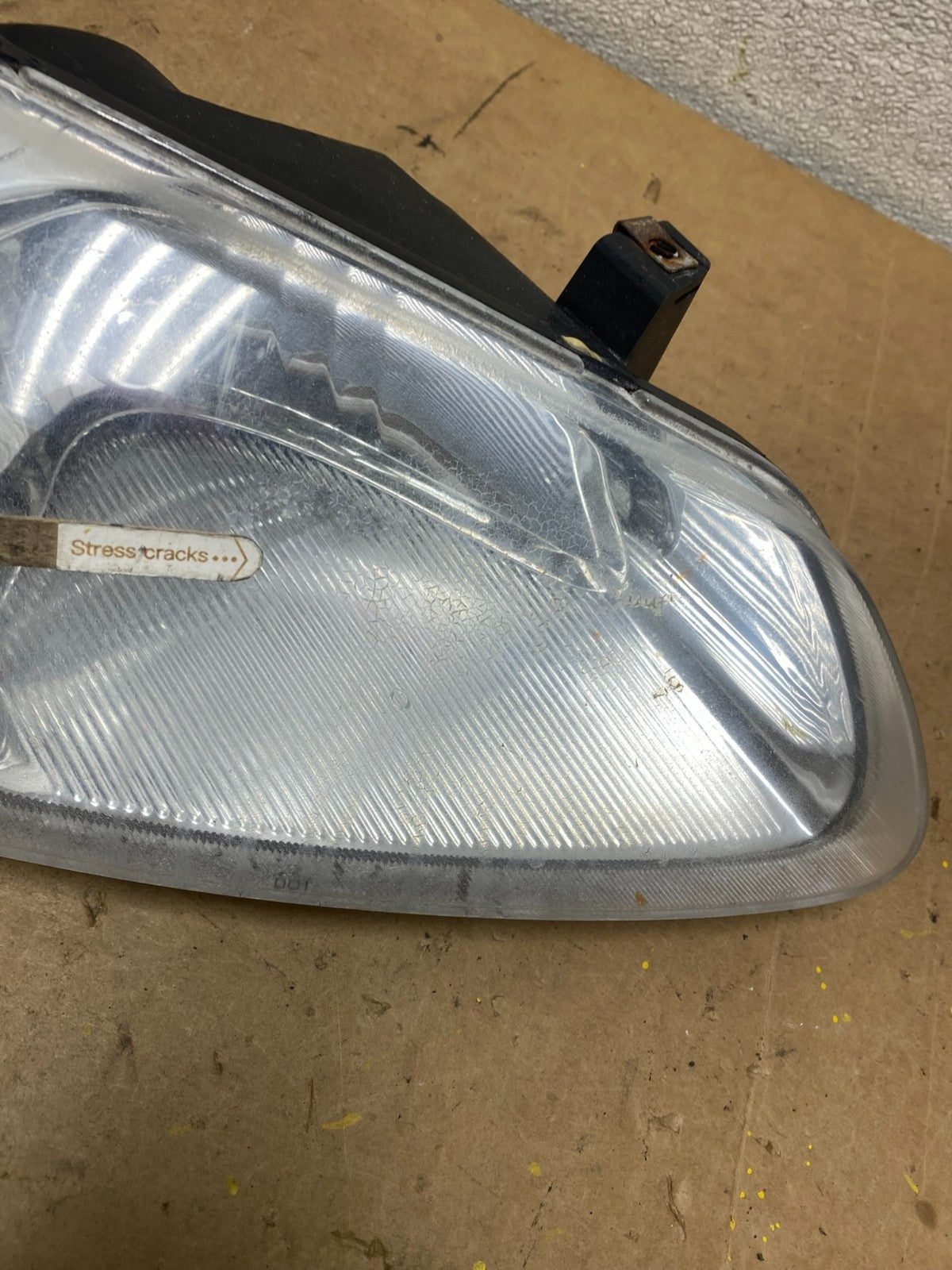 2001 to 2002 Chrysler Sebring Right Passenger Rh Side Headlight Oem X6973 GD5