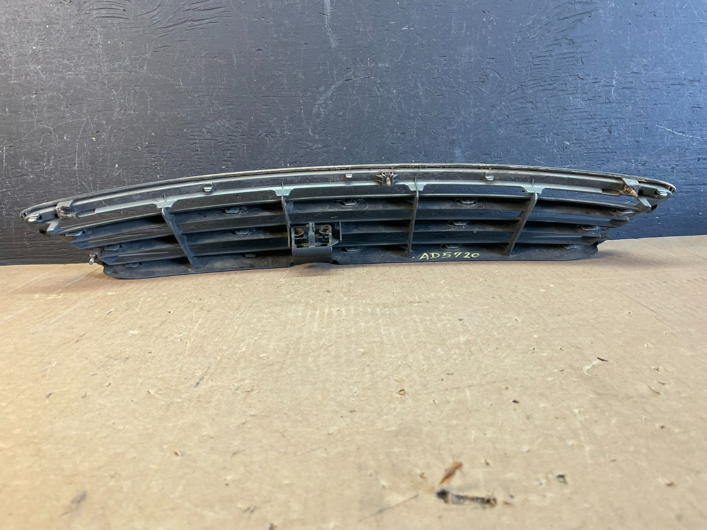 2002 to 2004 Lexus ES330 ES300 Front Upper Grill Grille AD5720 DG3