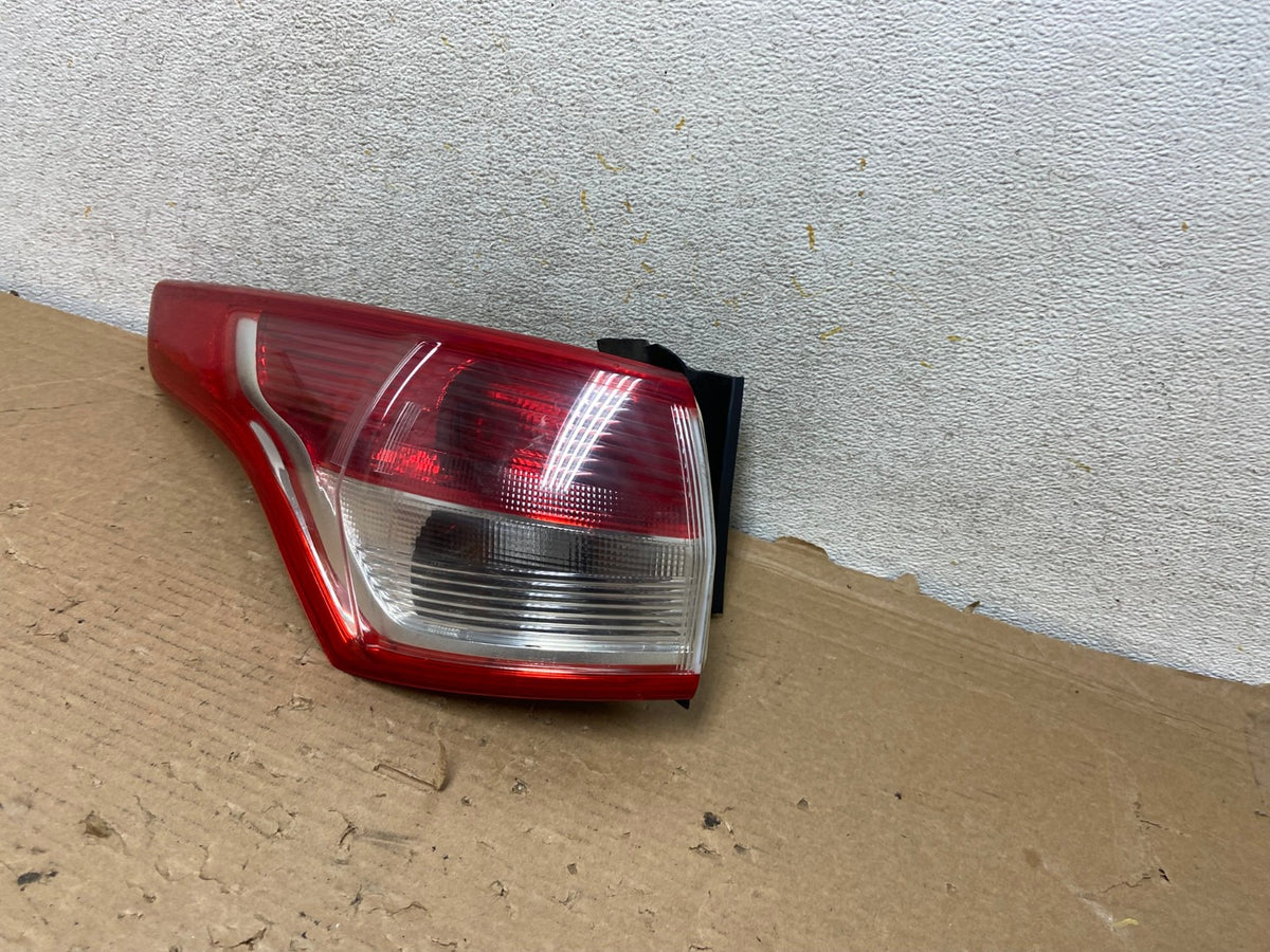 2013 to 2016 Ford Escape Left Driver LH Side Tail Light AH8908 LK2