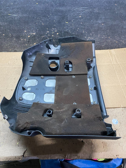 2005 to 2010 Chrysler 300 5.7L V8 Hemi Engine Motor Cover OEM X9596 DG7
