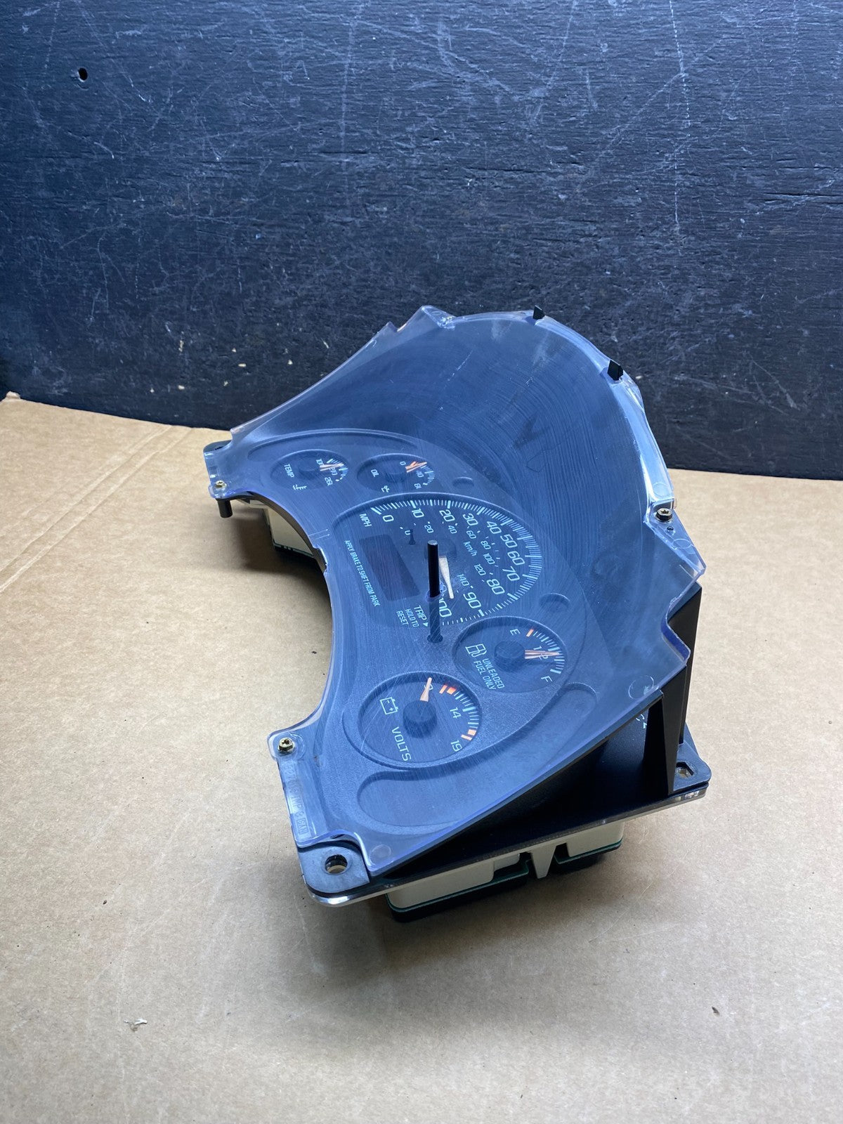 2000 to 2005 Chevrolet Astro Cluster Gauge Speedometer ECM AH7094 DG2