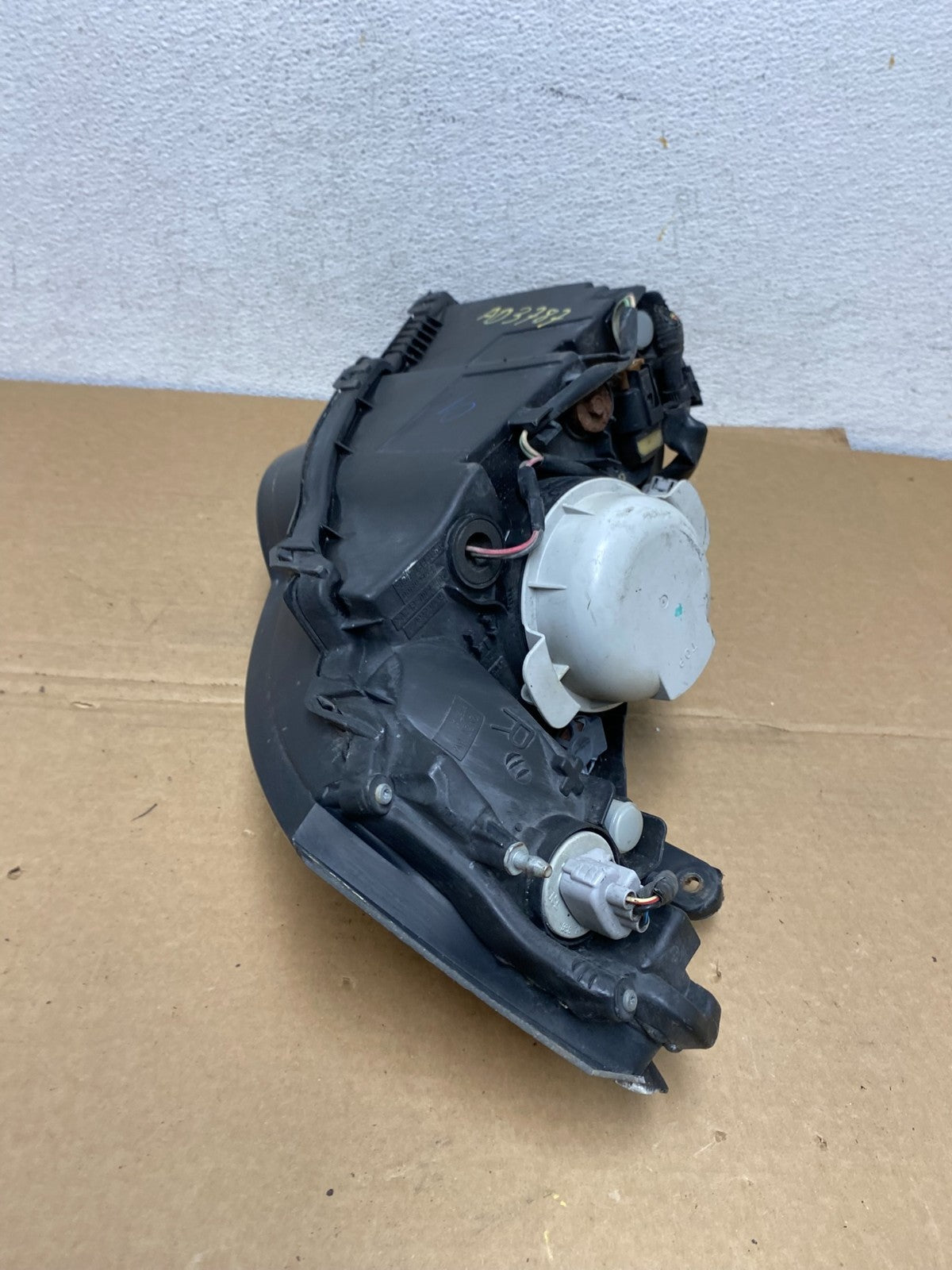 2006 to 2007 Subaru Legacy Right Passenger RH Side Black Headlight AD3787 DW7